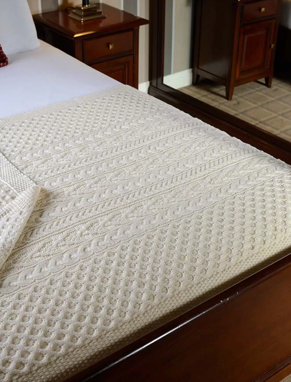Clearance Byrne Clan Aran Throw Clan Throws