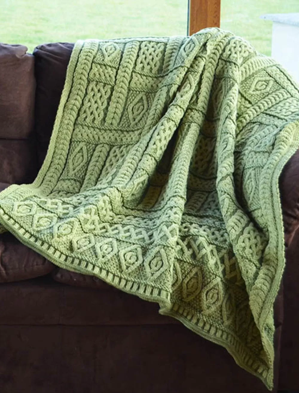 Cheap Two-Tone Aran Pleated Throw Knitted Wool Throws