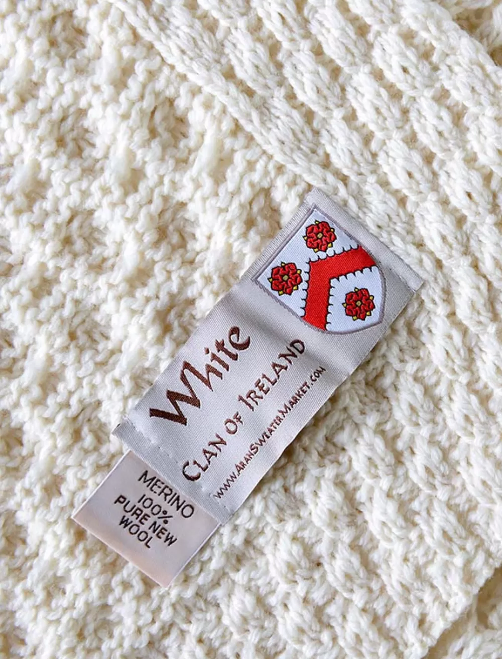 white_clan_aran_throw_2-3.webp Outlet White Clan Aran Throw Clan Throws